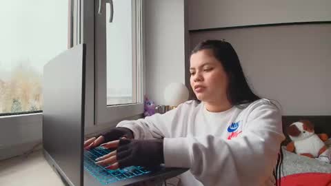 Snapshot of tell_me_goddess chatting on 24, 11, 2025 Amazing SALOME online show from 24, 11, 2025