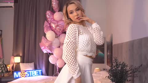 Tella online show from 12, 12, 2024