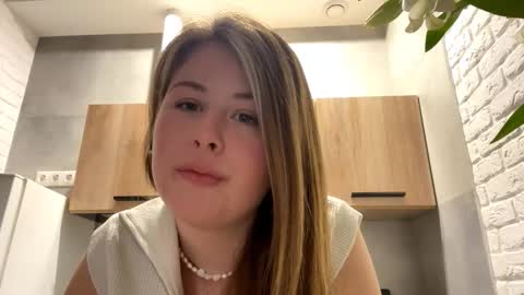 Snapshot of templeholberg chatting on 9, 3, 2026 Lana online show from 9, 3, 2026