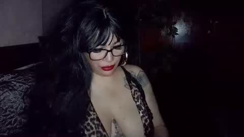 talia i m  french girl online show from 19, 4, 2026