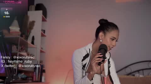 Snapshot of temptressxruby chatting on 24, 1, 2025 TemptressxRuby online show from 24, 1, 2025