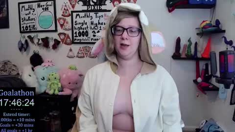 Pixie and Tentacle Overlord online show from 20, 11, 2025