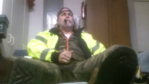 Snapshot of tennredneck chatting on 28, 1, 2025 Tennredneck online show from 28, 1, 2025