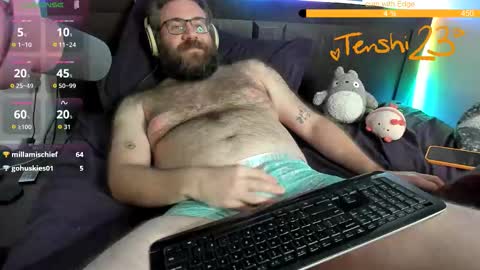 Snapshot of tenshi23 chatting on 18, 10, 2025 Matt online show from 18, 10, 2025