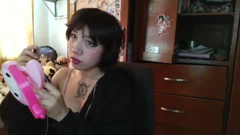 Terra Elowen online show from 6, 5, 2026