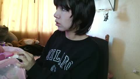 Terra Elowen online show from 8, 5, 2026