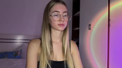 tessa_calmness online show from 24, 7, 2026