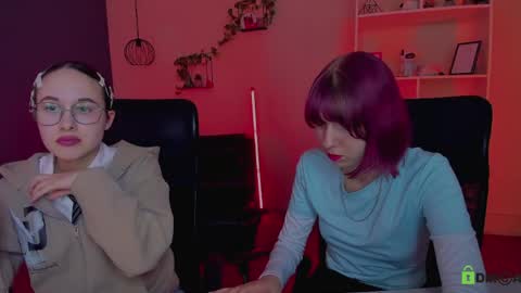 Snapshot of tessa_tea chatting on 26, 4, 2026 tessa_tea online show from 26, 4, 2026