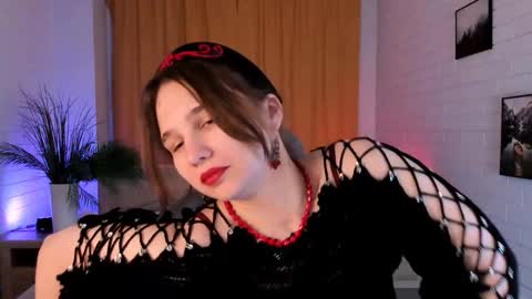 Tessa online show from 18, 11, 2025