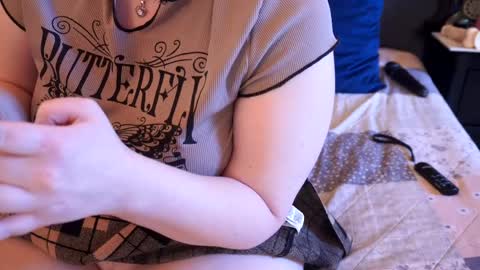 Snapshot of tessawinter chatting on 8, 4, 2026 Tessa online show from 8, 4, 2026