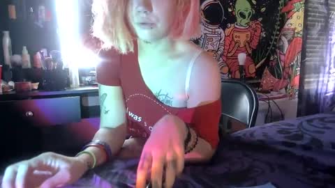 Snapshot of texaspregogrllll chatting on 25, 9, 2025 TEXASGIRLLLL online show from 25, 9, 2025