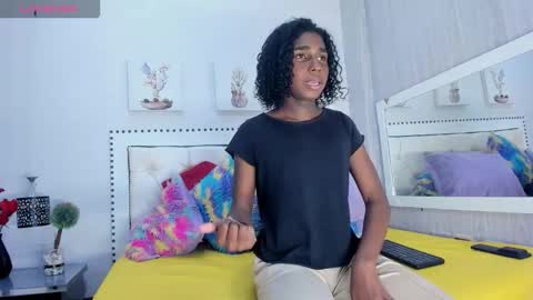 Snapshot of teylor_lovee chatting on 21, 12, 2025 teylor_lovee online show from 21, 12, 2025