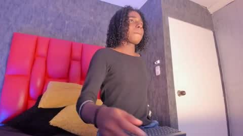 Snapshot of teylor_lovee chatting on 23, 12, 2025 teylor_lovee online show from 23, 12, 2025