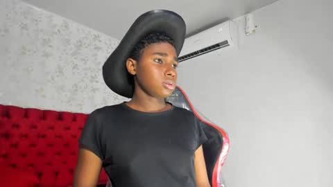 Snapshot of teylor_lovee chatting on 5, 2, 2026 teylor_lovee online show from 5, 2, 2026