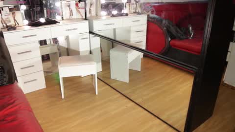 tgirlbelinda online show from 20, 12, 2025