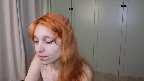 Snapshot of tgirlfoxy chatting on 27, 6, 2026 Foxy Zuccinni Roxy Little online show from 27, 6, 2026