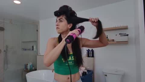 babygirlmami online show from 9, 3, 2026