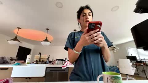babygirlmami online show from 25, 4, 2026