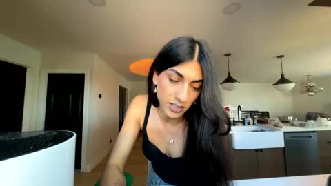 babygirlmami online show from 6, 5, 2026