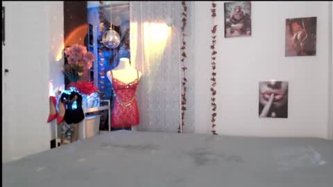 Snapshot of thaidream25 chatting on 13, 6, 2026 Ana online show from 13, 6, 2026