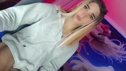 Thalia Girl online show from 28, 2, 2025