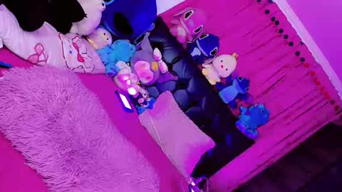 Thalia Girl online show from 7, 2, 2026