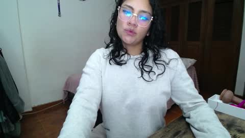   online show from 14, 9, 2025