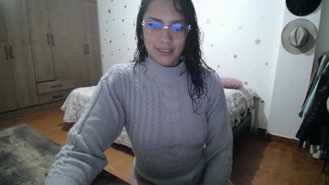    online show from 27, 10, 2025