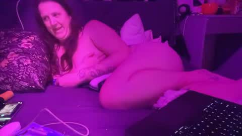 Snapshot of that_sassycouple chatting on 4, 8, 2026 Missy and Daddy online show from 4, 8, 2026