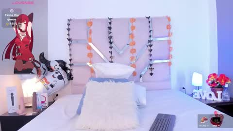 Thayler  online show from 19, 10, 2025