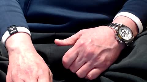 Snapshot of the1pocketrocket chatting on 23, 12, 2024 the1pocketrocket online show from 23, 12, 2024