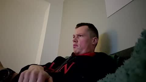 Snapshot of the___rocky200 chatting on 21, 12, 2025 Dennis online show from 21, 12, 2025