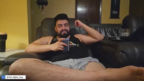 the_alpha_dog_xxx online show from 15, 12, 2024