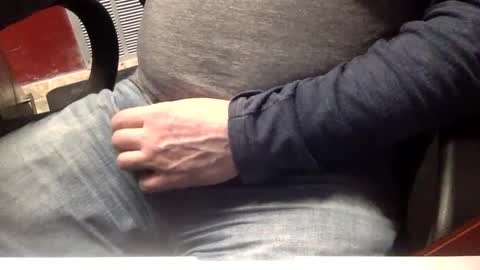 Snapshot of the_johnny_bravo chatting on 12, 3, 2025 BarryMcCockiner online show from 12, 3, 2025