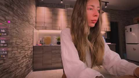 J online show from 8, 9, 2025