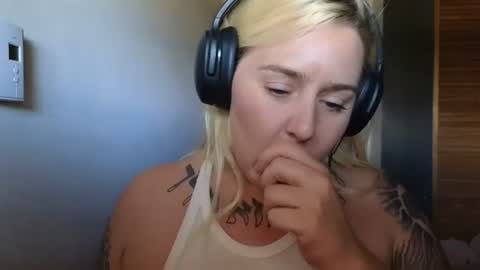 theauroramae -  online show from 11, 6, 2026