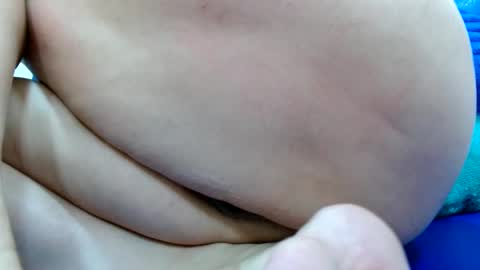 Snapshot of thebestpussyhairy chatting on 19, 12, 2024    Karla    online show from 19, 12, 2024