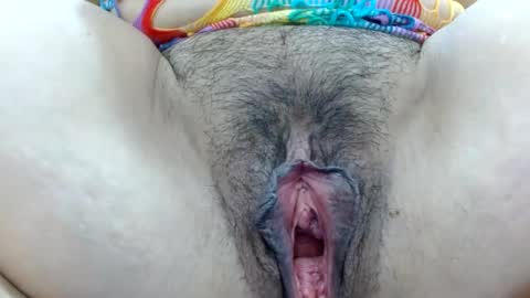 Snapshot of thebestpussyhairy chatting on 31, 12, 2024    Karla    online show from 31, 12, 2024