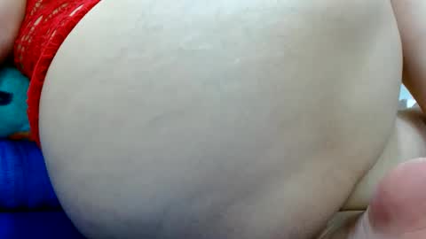 Snapshot of thebestpussyhairy chatting on 1, 3, 2025    Karla    online show from 1, 3, 2025