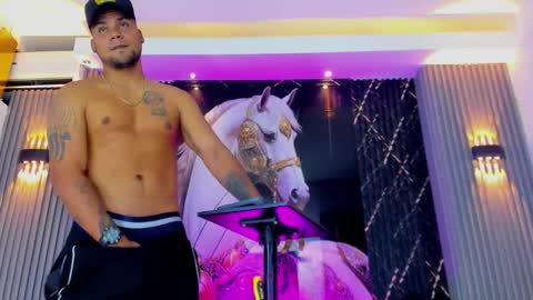 Snapshot of thebigdanni chatting on 8, 1, 2026 DEAN AND MARY online show from 8, 1, 2026