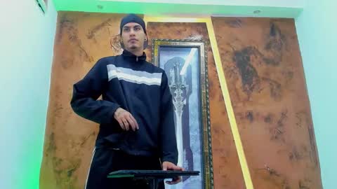 Snapshot of thebigdanni chatting on 16, 1, 2026 DEAN AND MARY online show from 16, 1, 2026