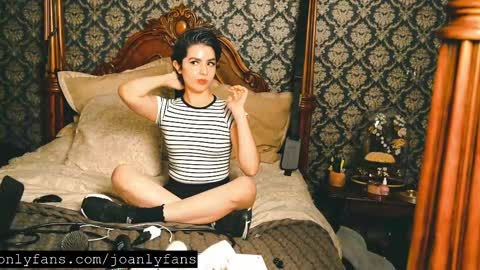 Joan online show from 13, 9, 2025