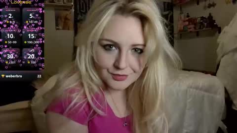 Snapshot of thedancingalien chatting on 8, 4, 2026 Kassandra Grant online show from 8, 4, 2026