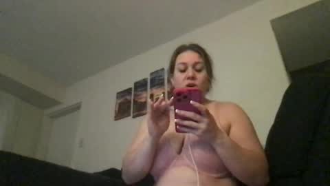 Snapshot of thedevinemilf chatting on 5, 8, 2026 Masked Milf Christina online show from 5, 8, 2026