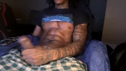 Snapshot of theeuglydude chatting on 7, 1, 2025 TheeUglyDude online show from 7, 1, 2025