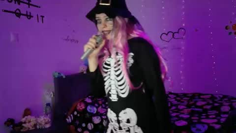 TheFarmergirl online show from 1, 11, 2025