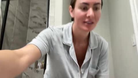 Snapshot of thefitfreak chatting on 20, 11, 2025 Alyssa Rhoades online show from 20, 11, 2025