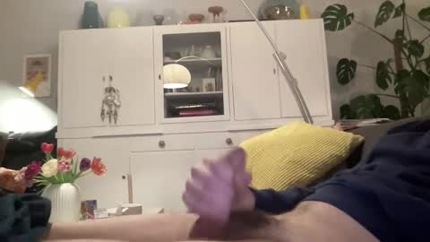 thegermanguy81 online show from 4, 3, 2025