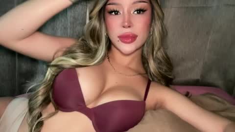 Elle  dont forget to folloW me and thumbs up online show from 15, 7, 2026
