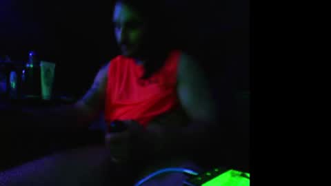 Snapshot of thehammer21992 chatting on 7, 6, 2026 dontbeshybby online show from 7, 6, 2026